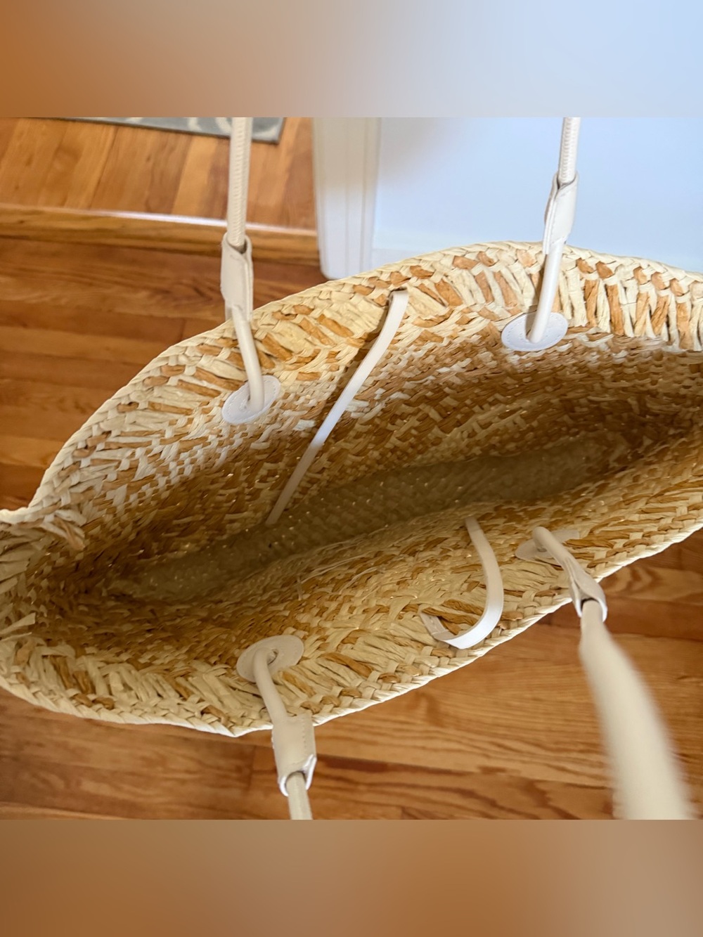 Straw Shoulder Anagram Bucket Beach Bag NWT - Picture 6 of 6